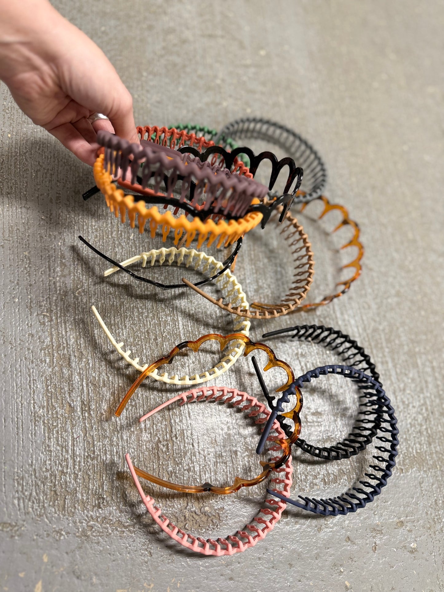 Multi-Teeth Headbands