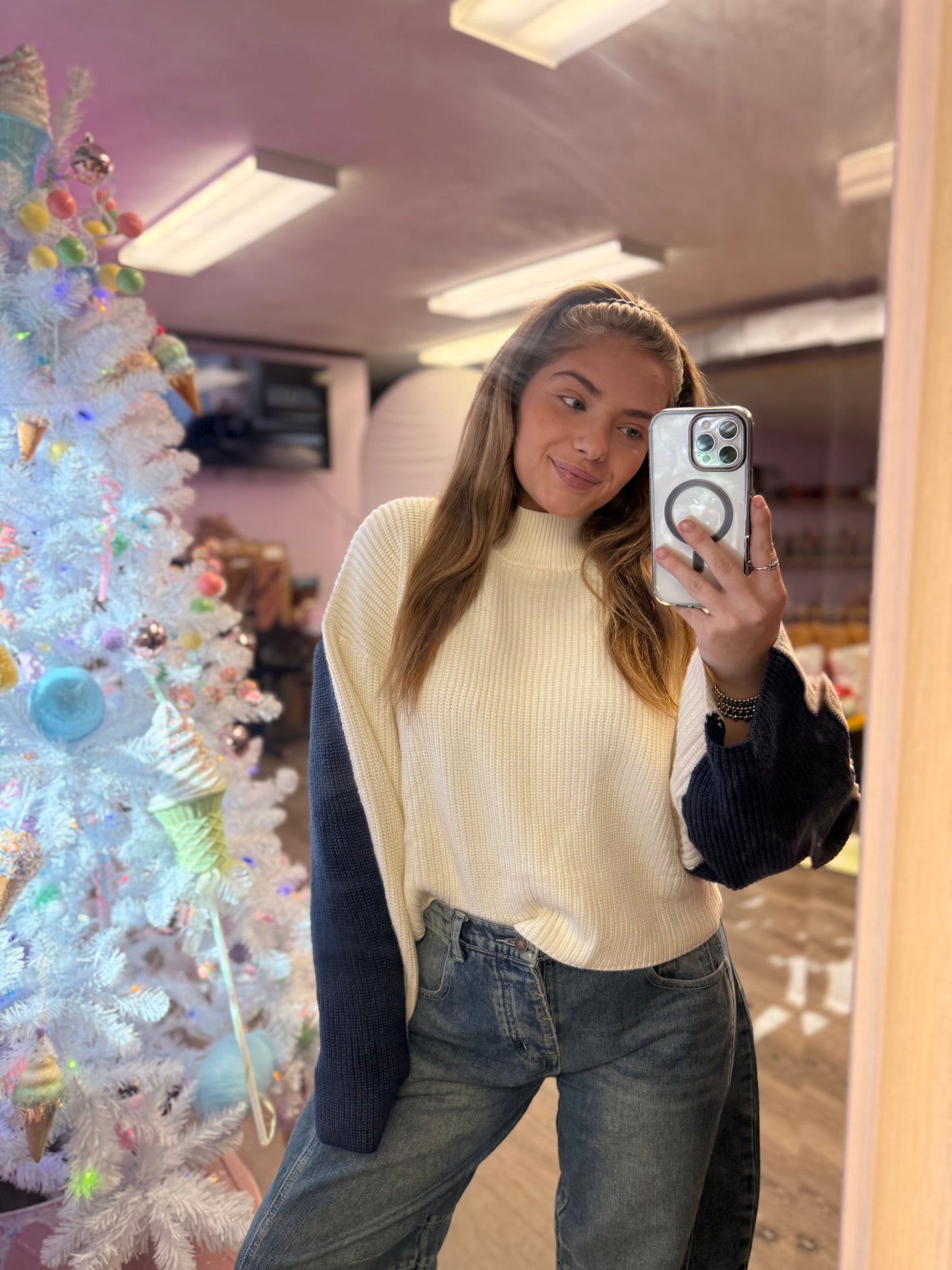 TWO-TONED TURTLENECK SWEATER